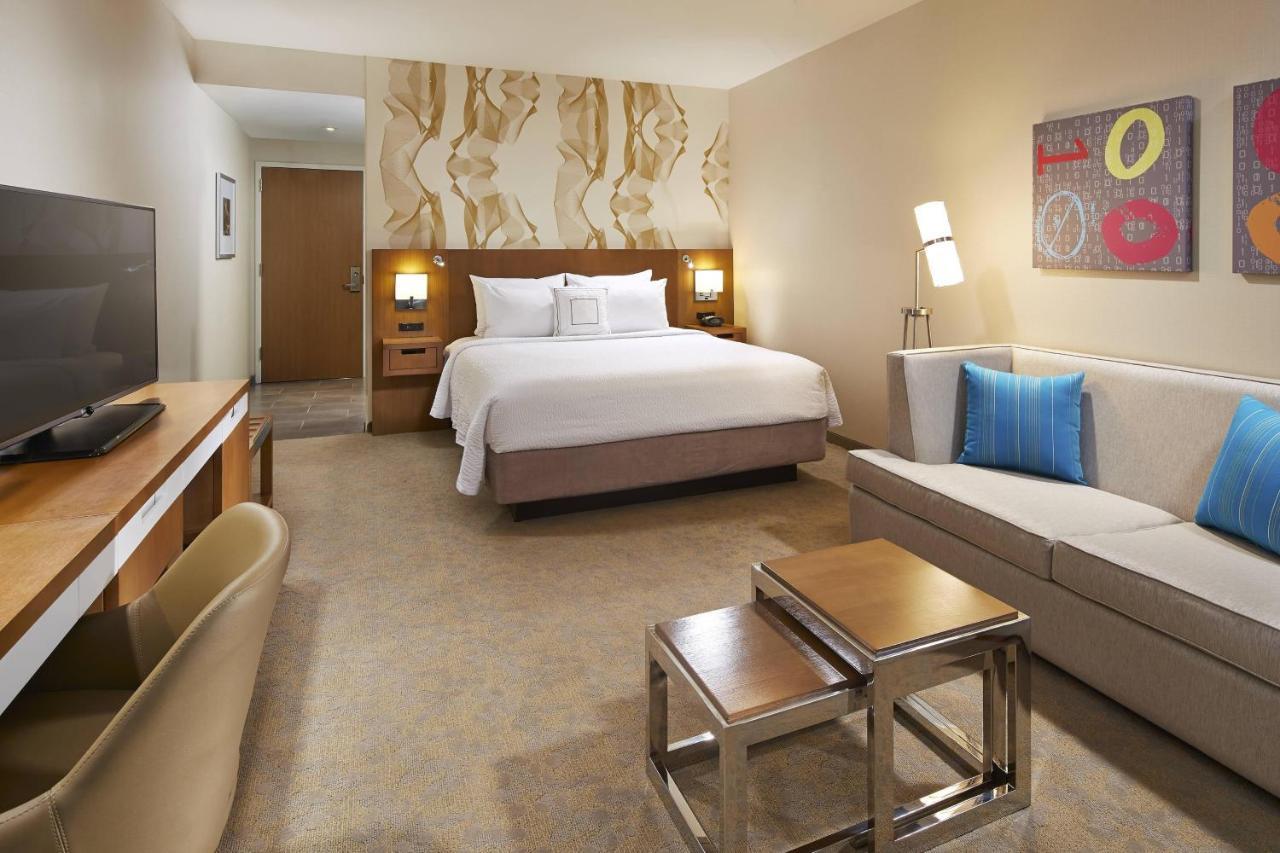 Courtyard By Marriott Silicon Valley Hotel