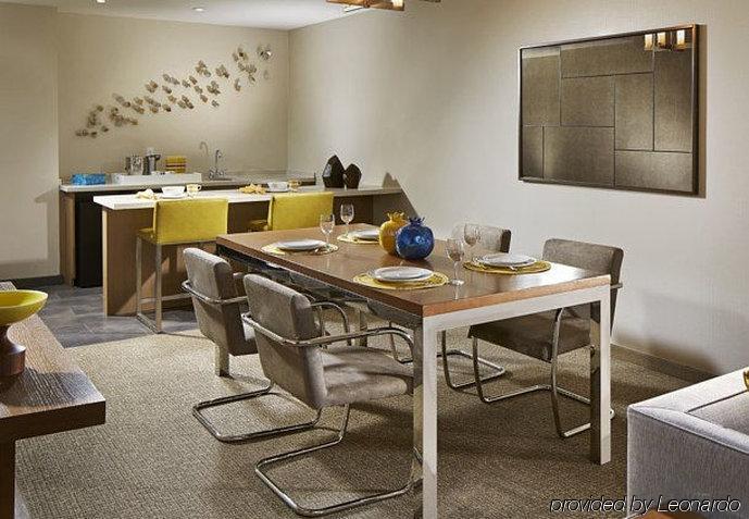 Courtyard By Marriott Silicon Valley