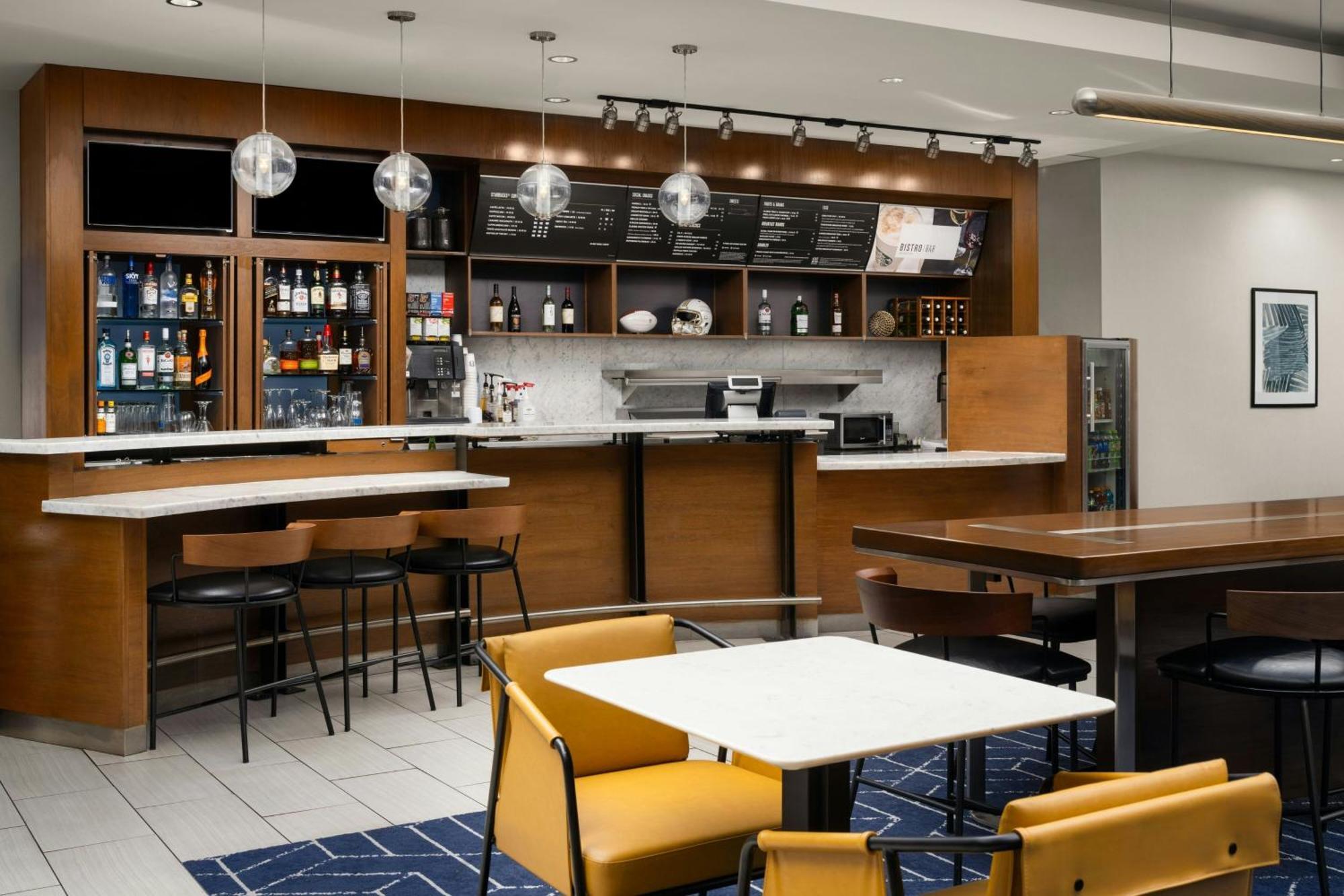 Courtyard By Marriott Silicon Valley Hotel