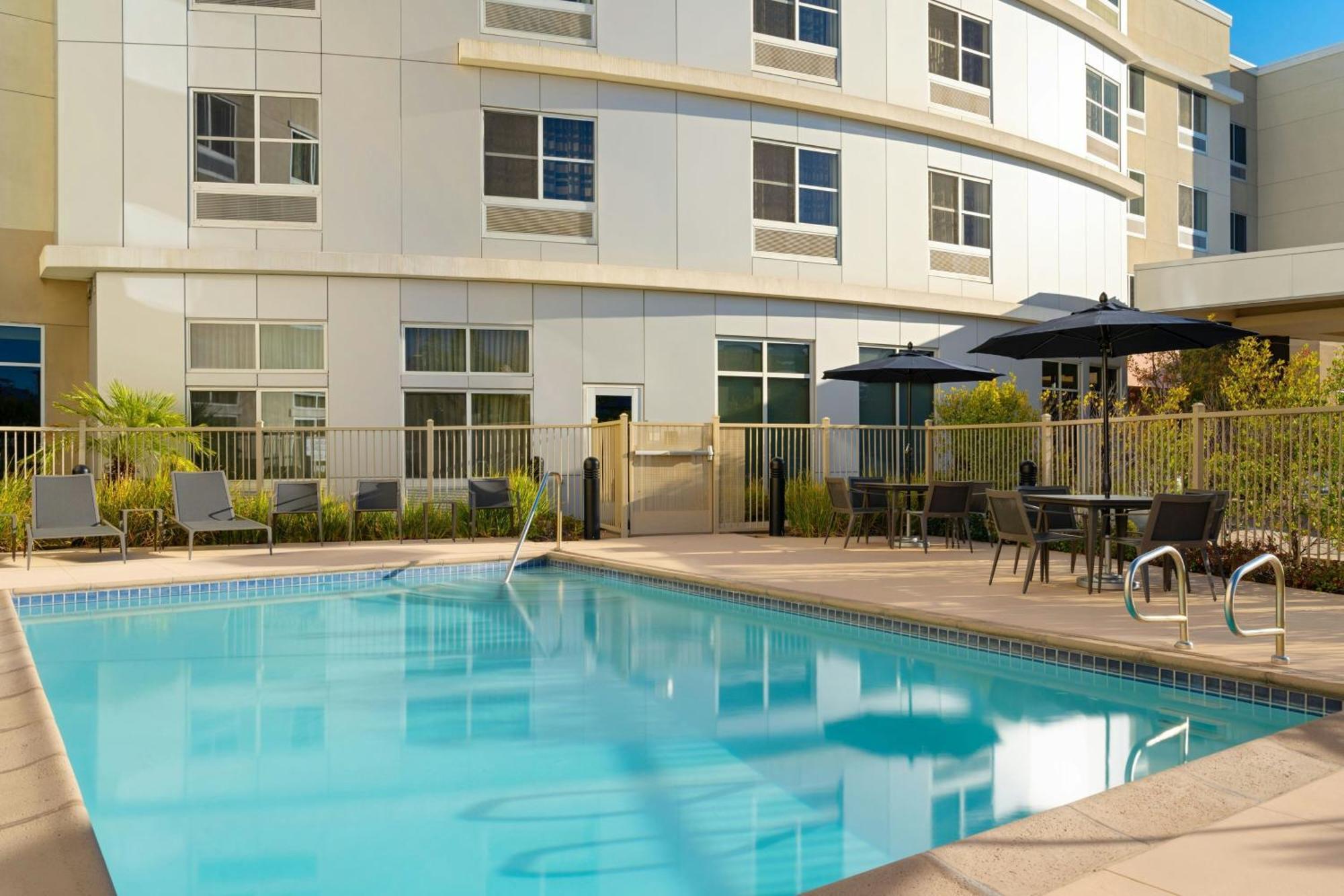 Hotel Courtyard By Marriott Silicon Valley